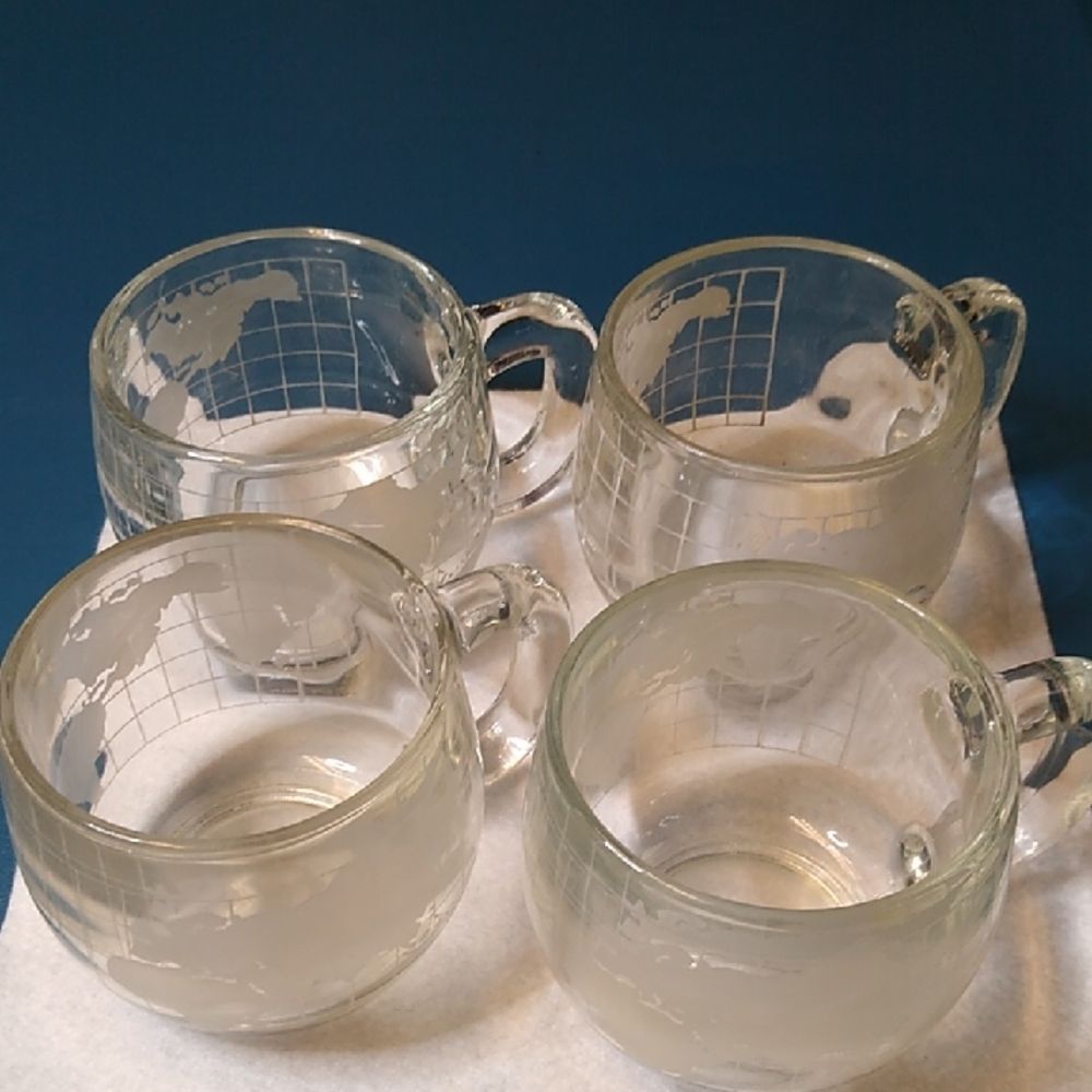 Vintage Nestle World Glass Mug's Cottagecore Grandmacore